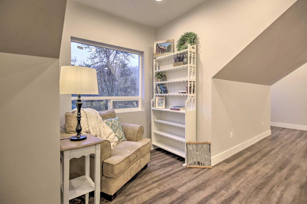 Chic Farmhouse With Creek In Heart Of Wine Country! McMinnville Zewnętrze zdjęcie